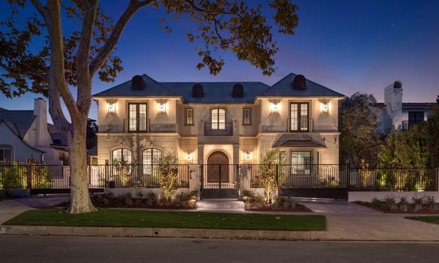 Elegant French-Traditional