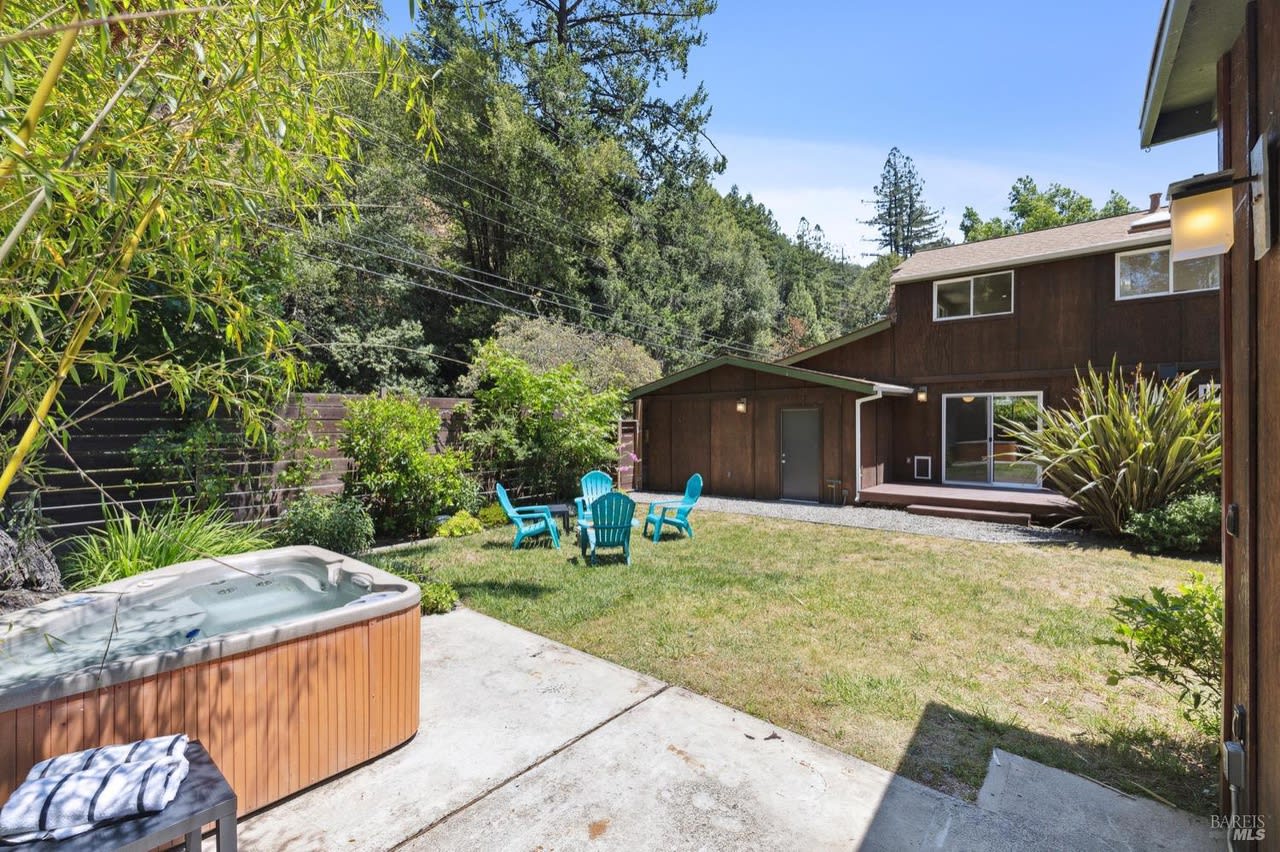 705 Austin Creek Rd