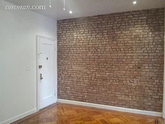 1147 Rogers Avenue Unit: 2R