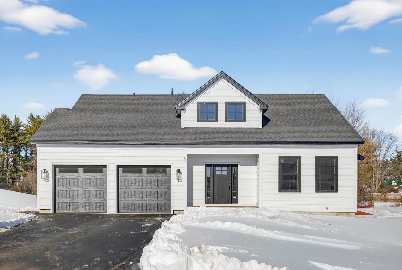 New Listing: 144 Owl’s Nest Road, Portland, ME 04102 – $825,000