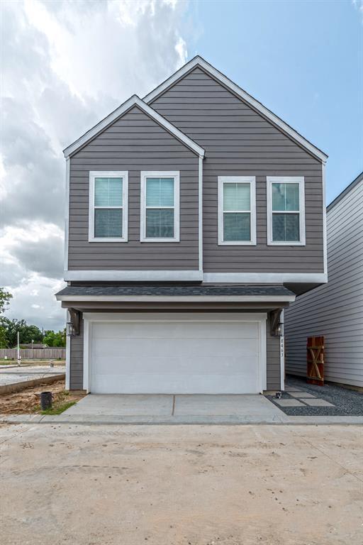 8406 Berry Green Ln