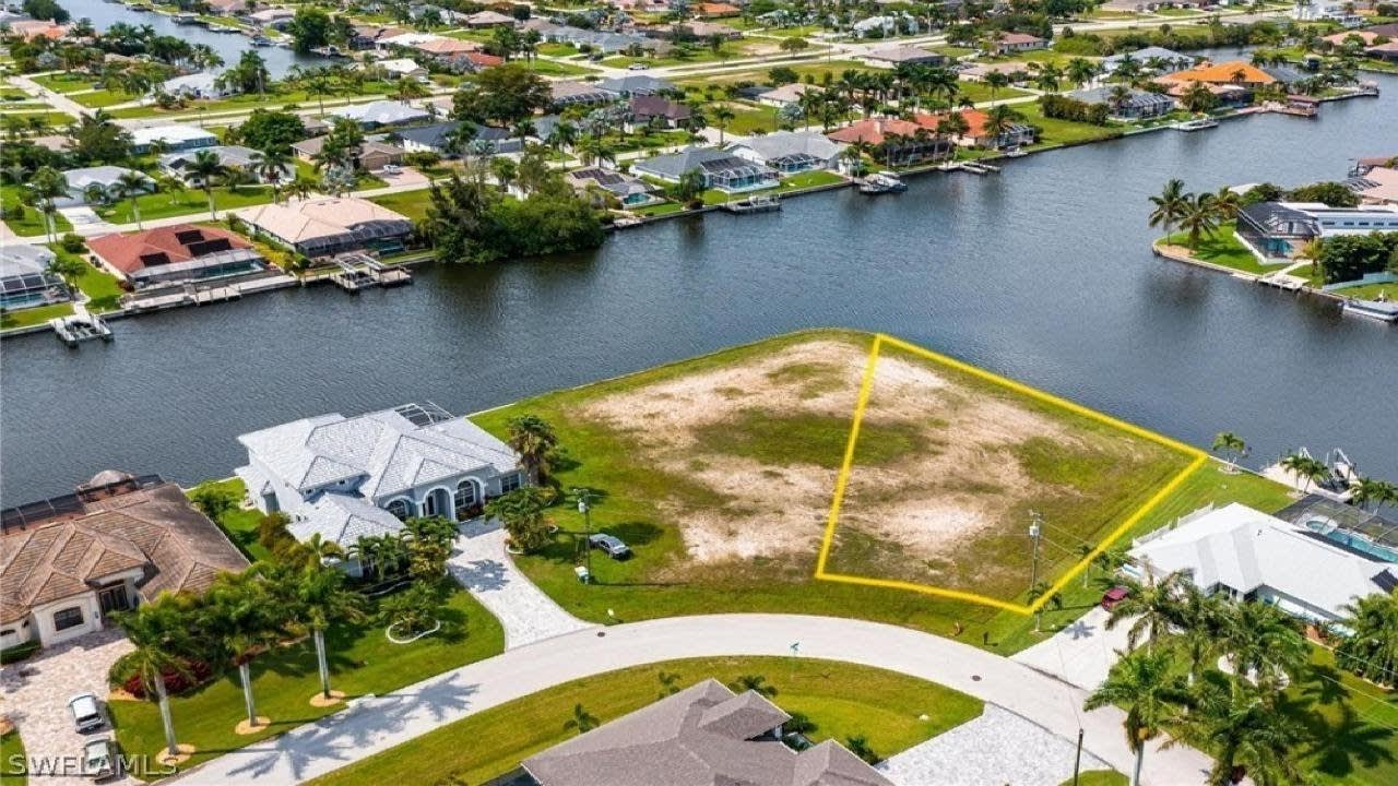 3021 SW 27TH PLACE, CAPE CORAL, FL