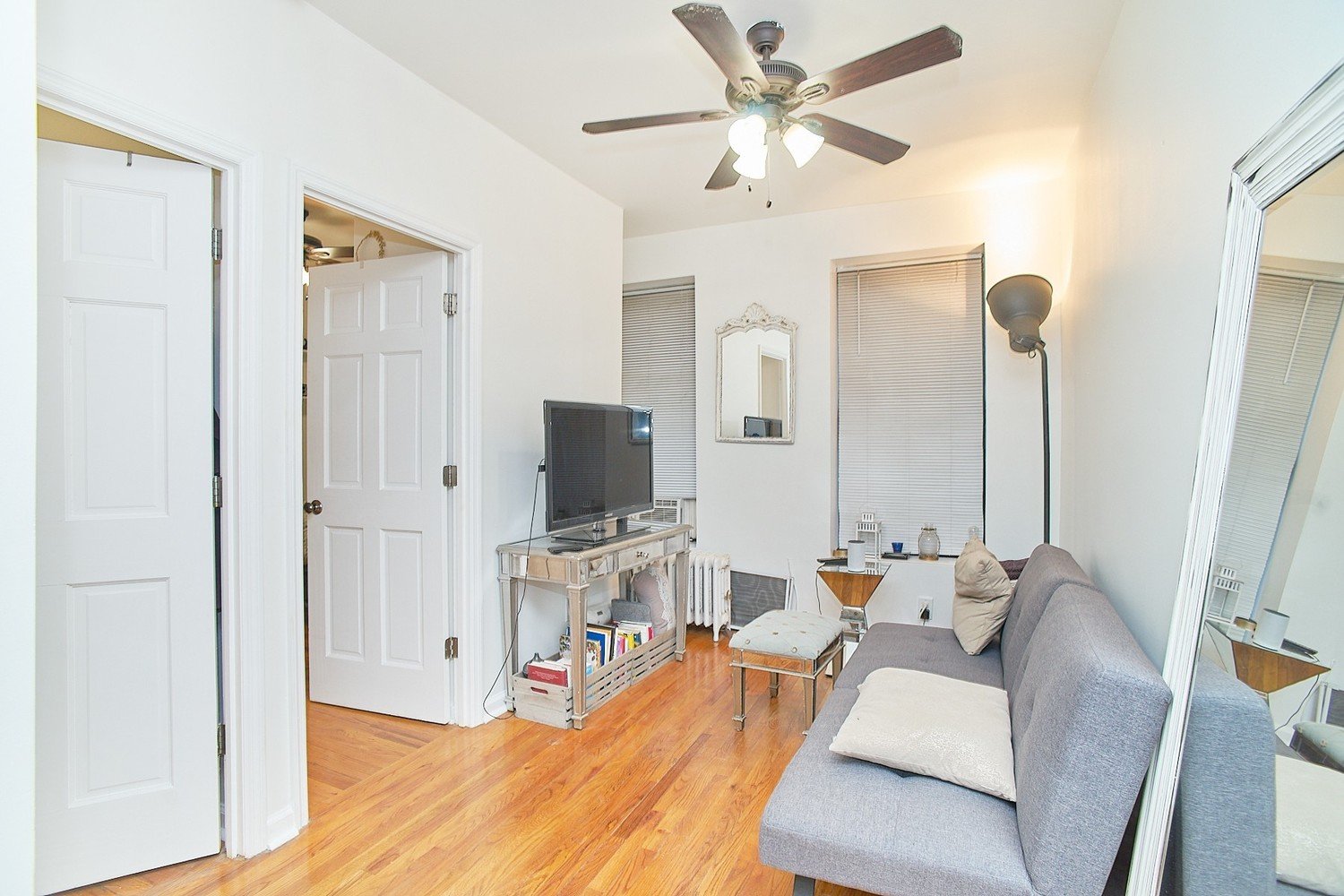 270 E 78th St, #15
