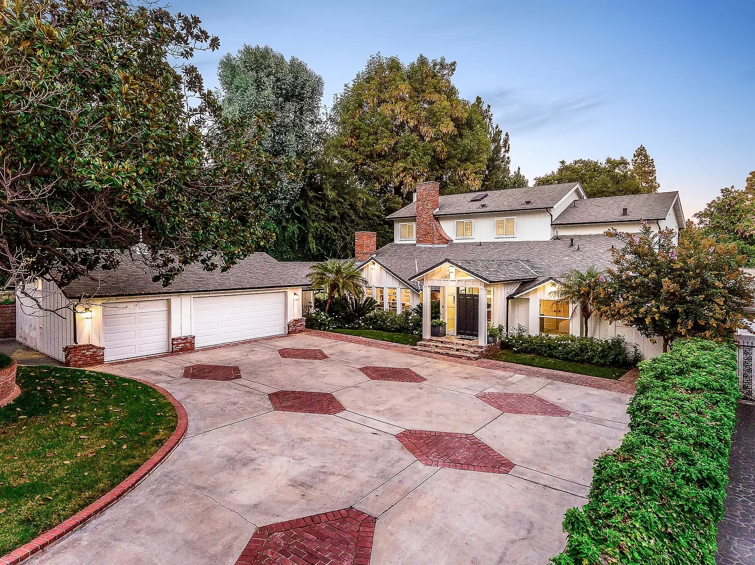 18 Toluca Estates Dr
