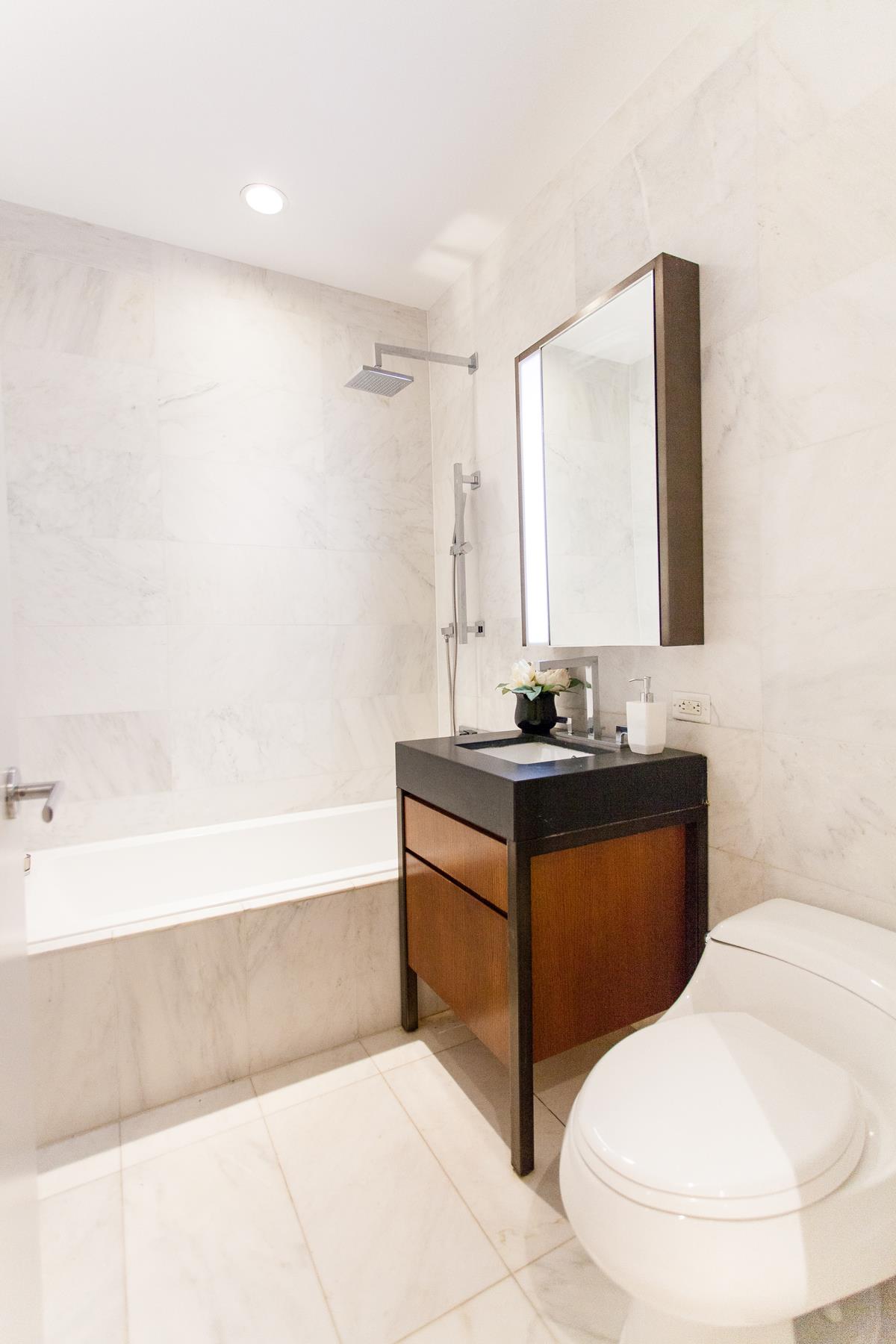 75 Wall Street, Apt 31-D