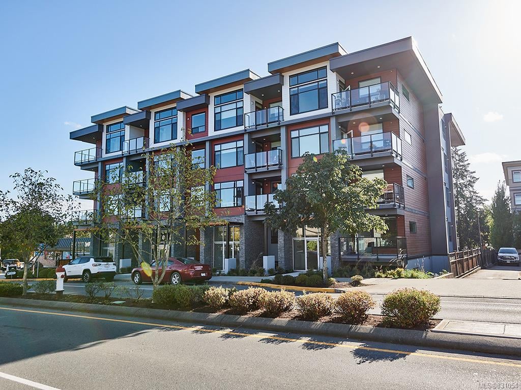 408-7162 West Saanich Rd, Central Saanich