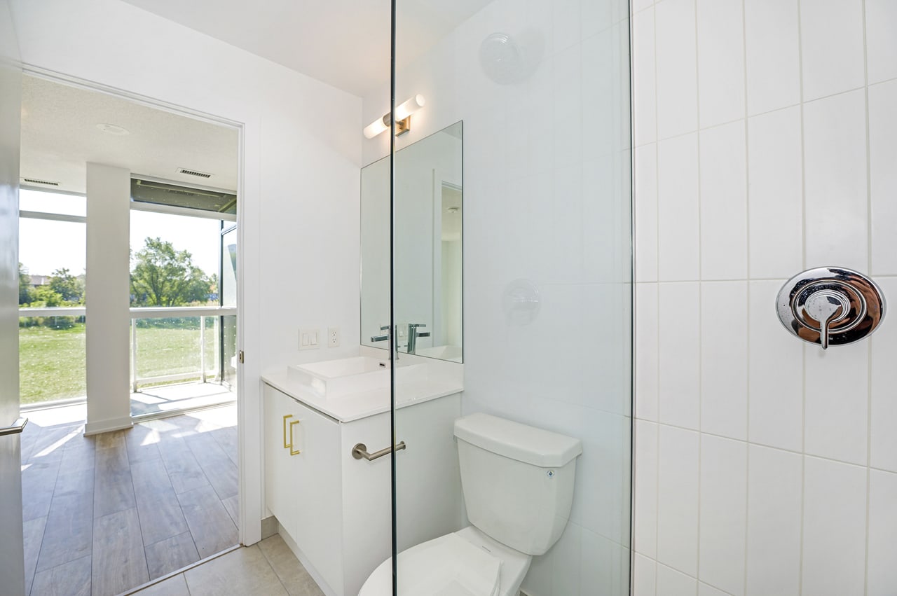 251 Manitoba St Unit: 117