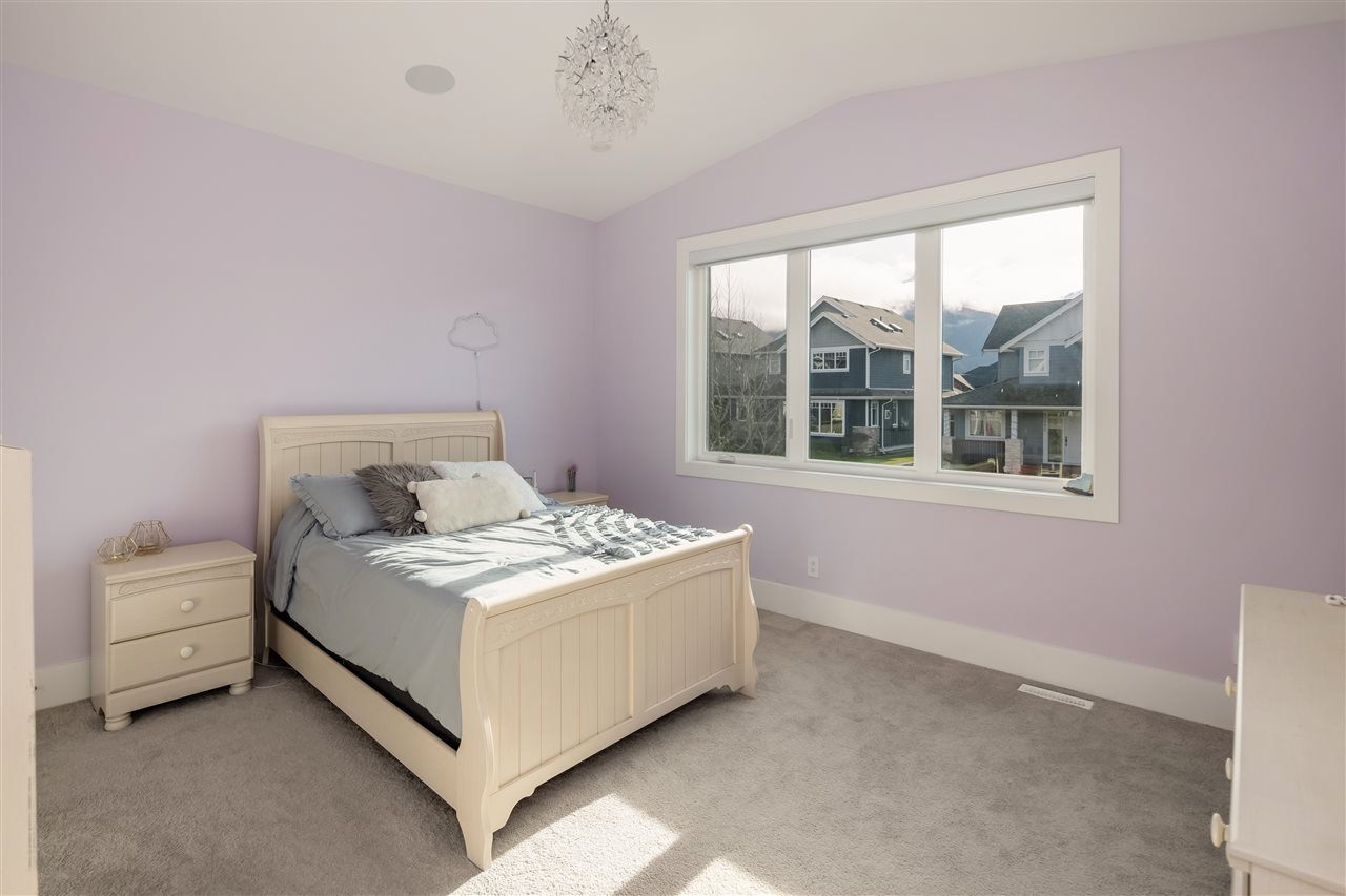 40889 The Cres Cres