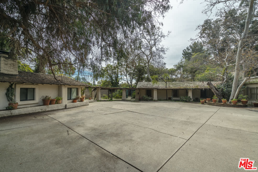 1505 Old Oak Rd