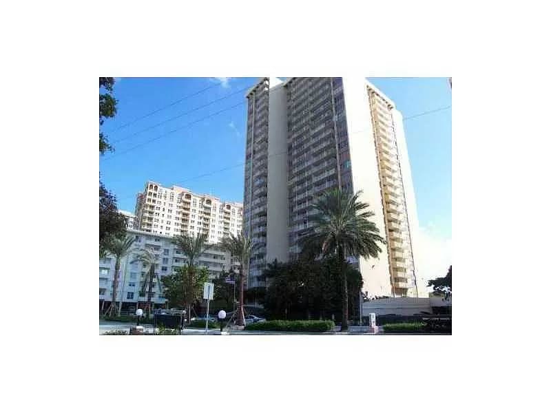 3140 S Ocean Dr APT 503