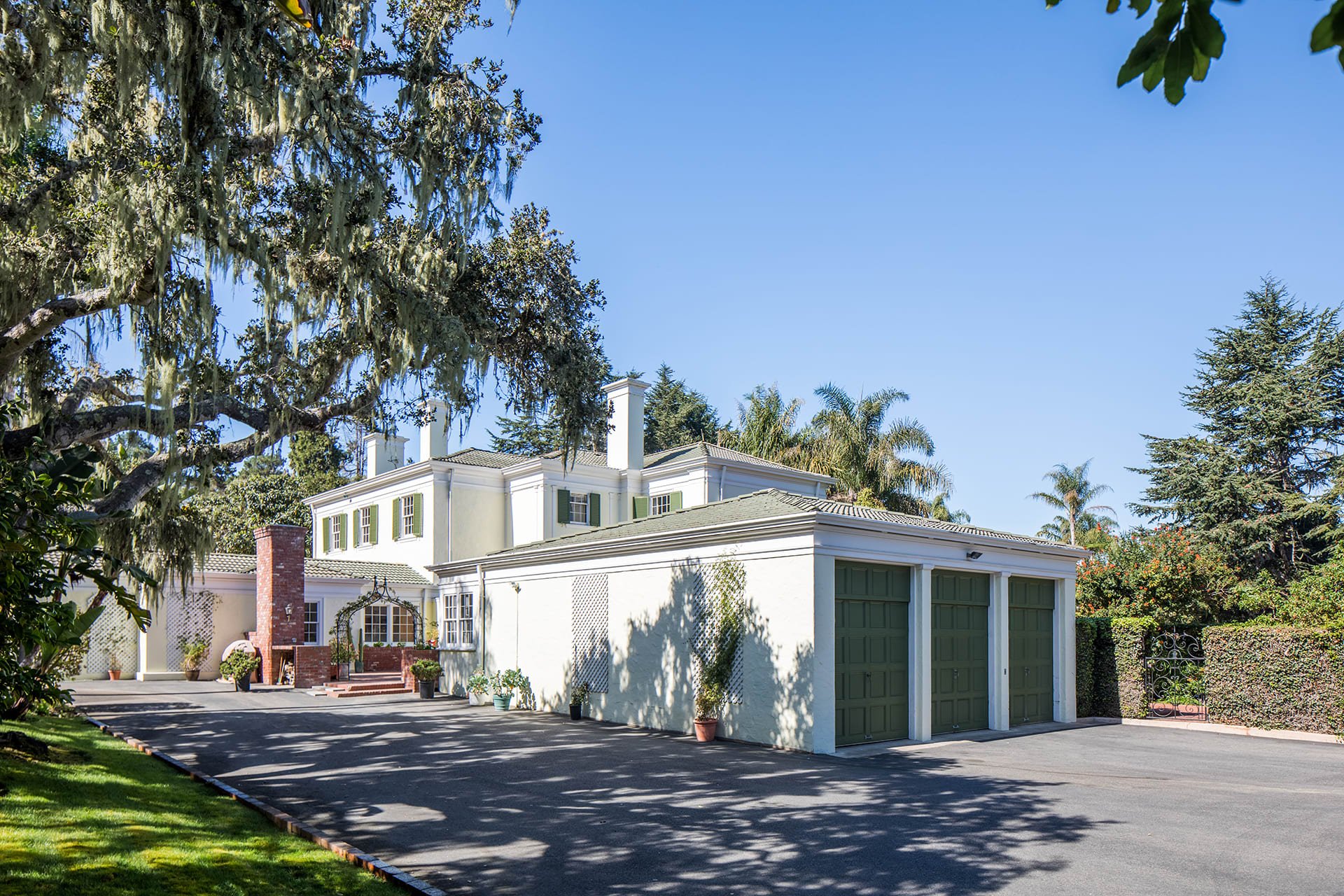 The Monterey Manor