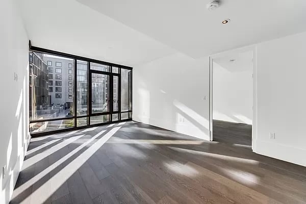 60 South 8th Street Unit: 335