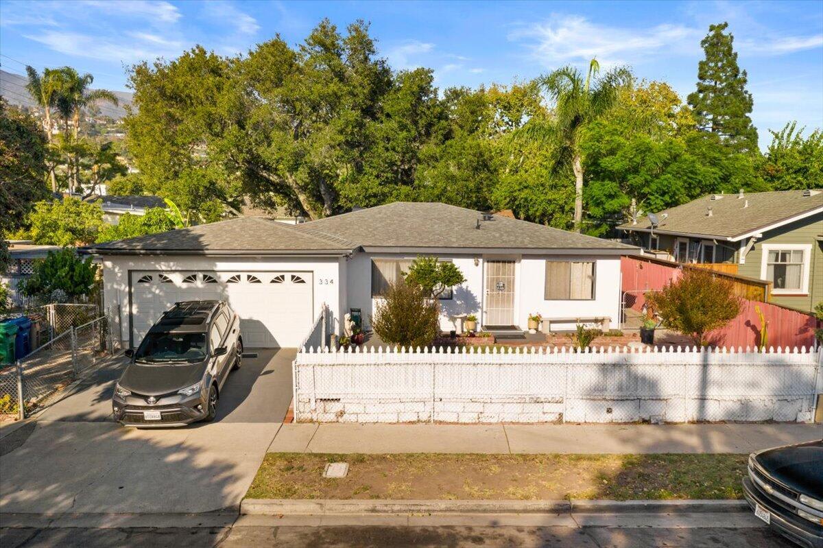 334 N Alisos St