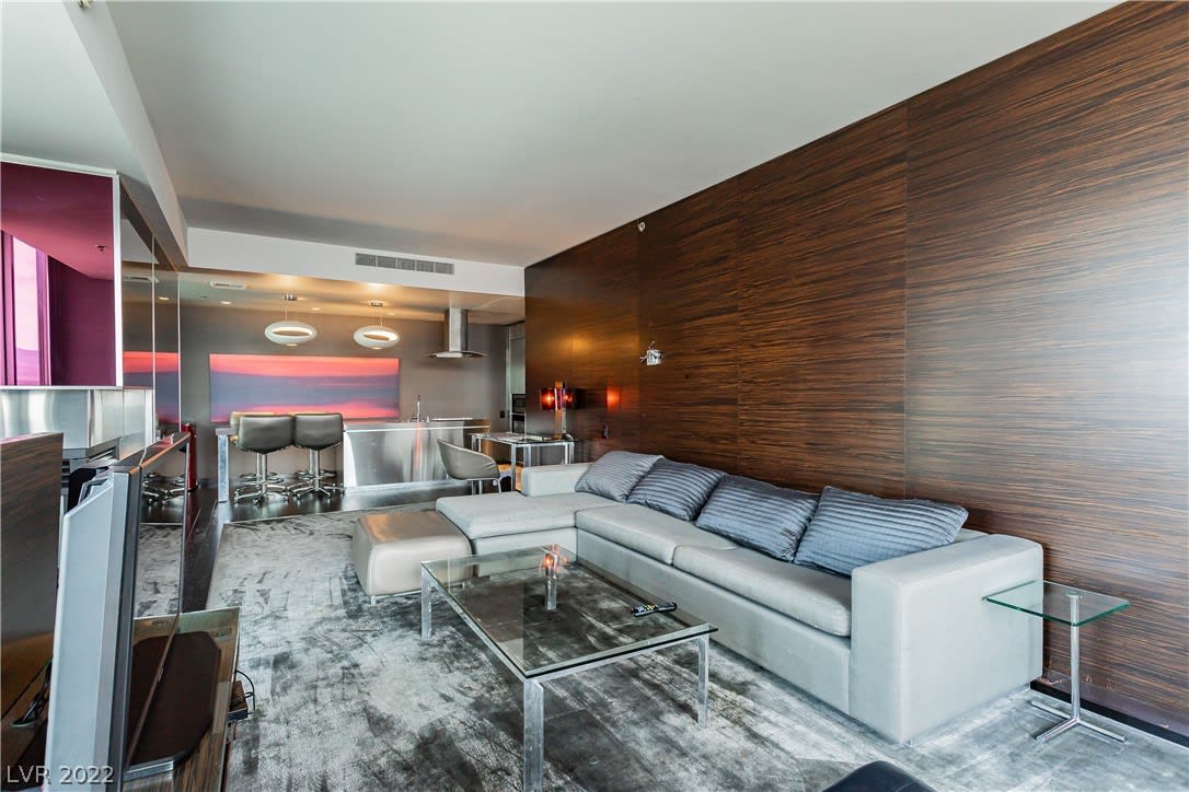 Palms Place