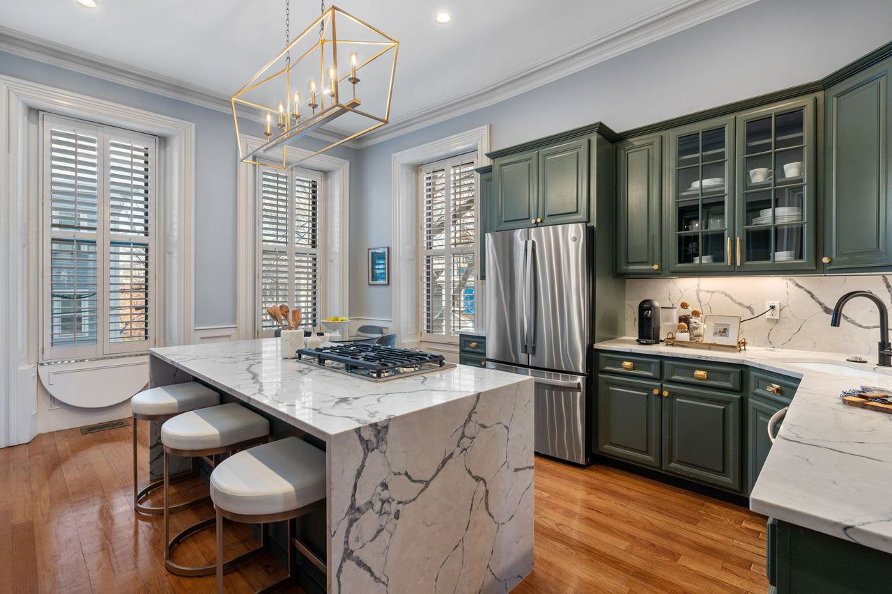 15 Monument Sq #1