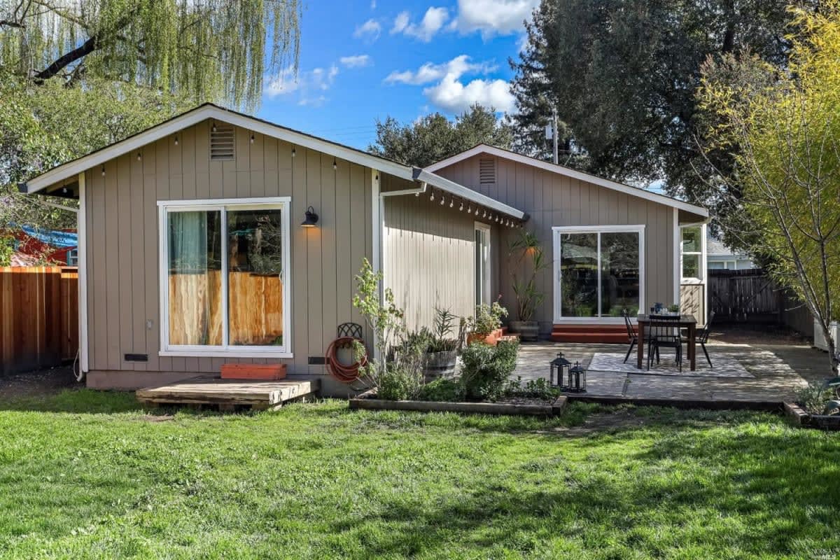 Centrally Located Single Level Home
