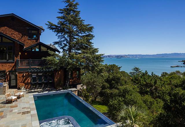 3636 Paradise Dr