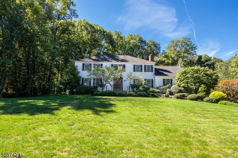 15 Orchard Dr