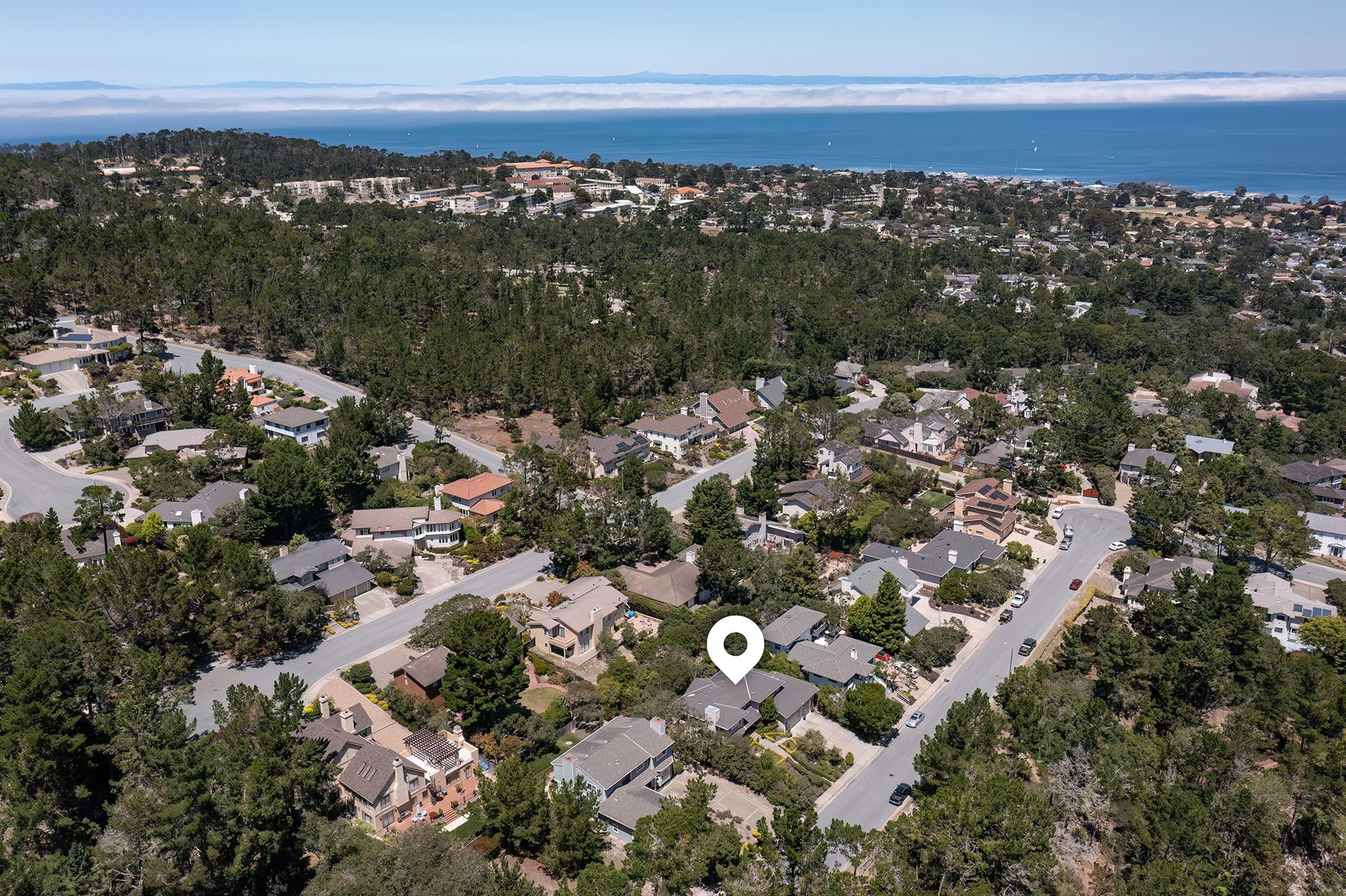 Spacious Monterey Haven - 450 Dry Creek Road