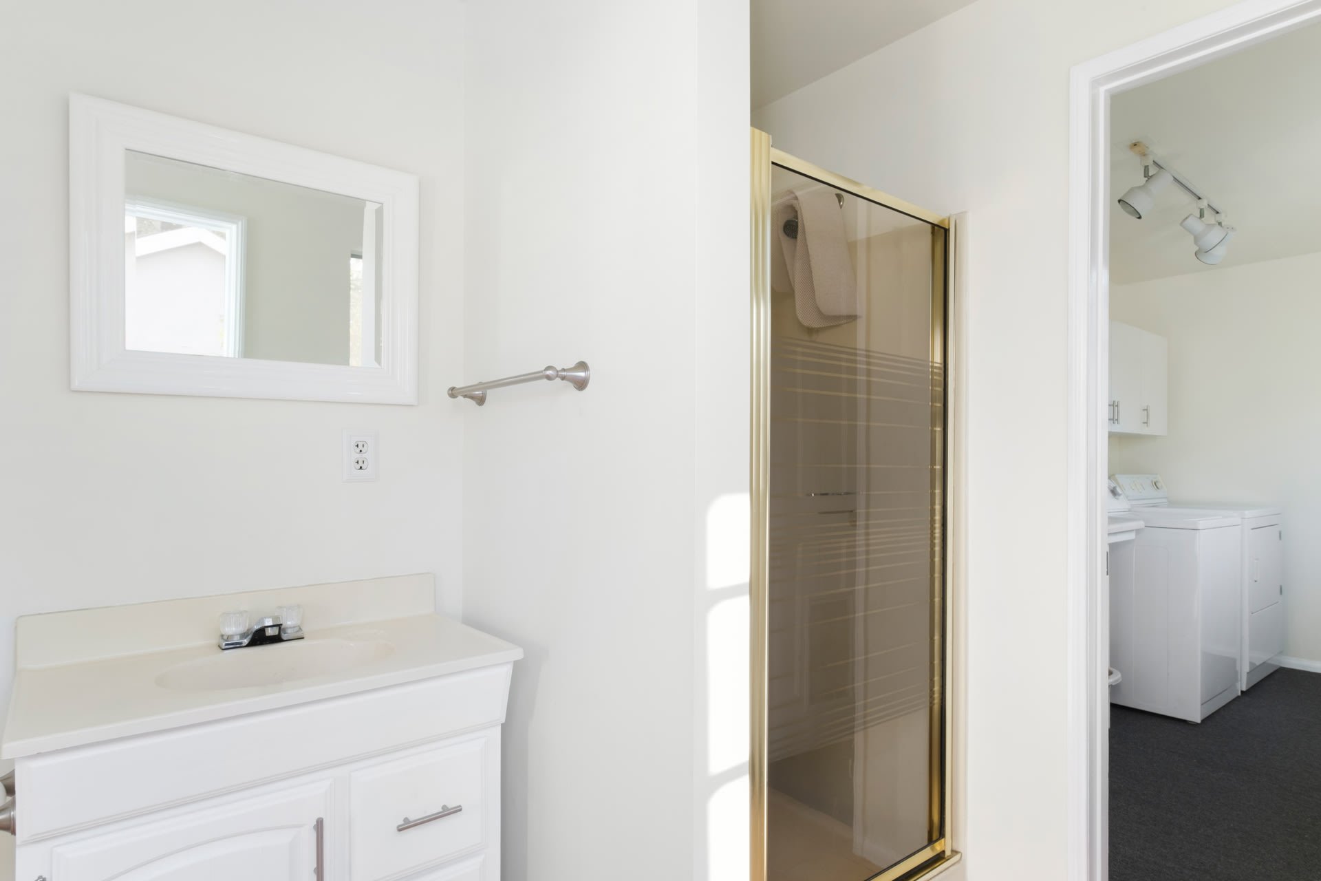 223 Lillian Place 