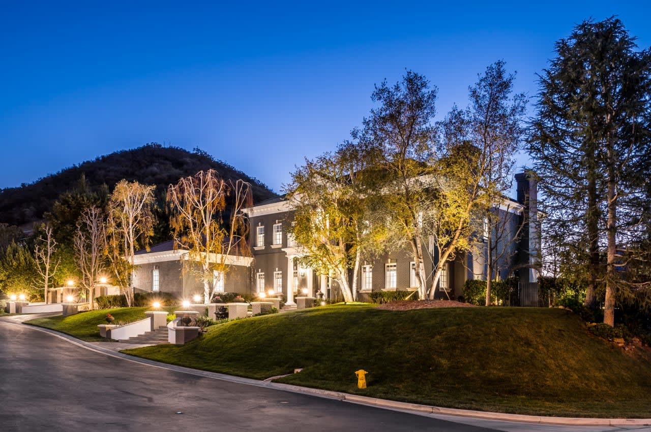 2750 Queens Garden Ct