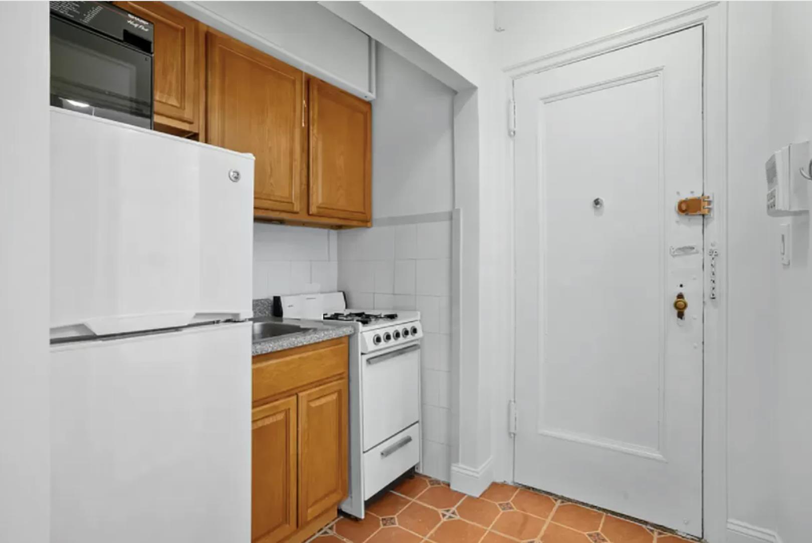 102 West 79th Street, Apt 4-G