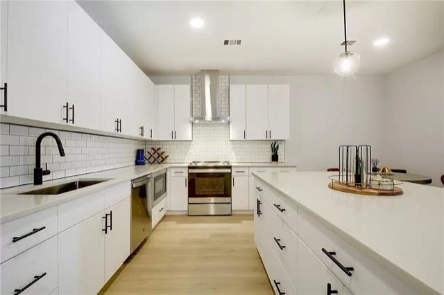 3101 Govalle Ave #205