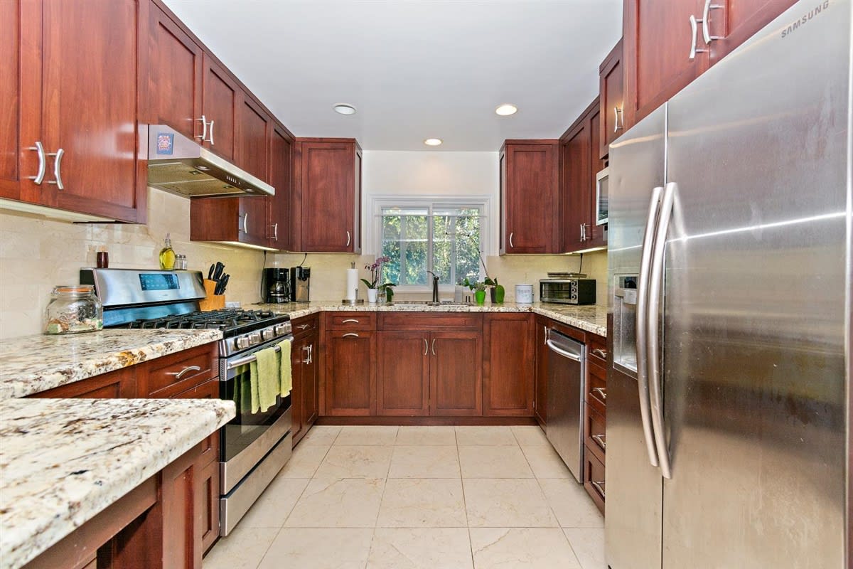 742 Loma Vista
