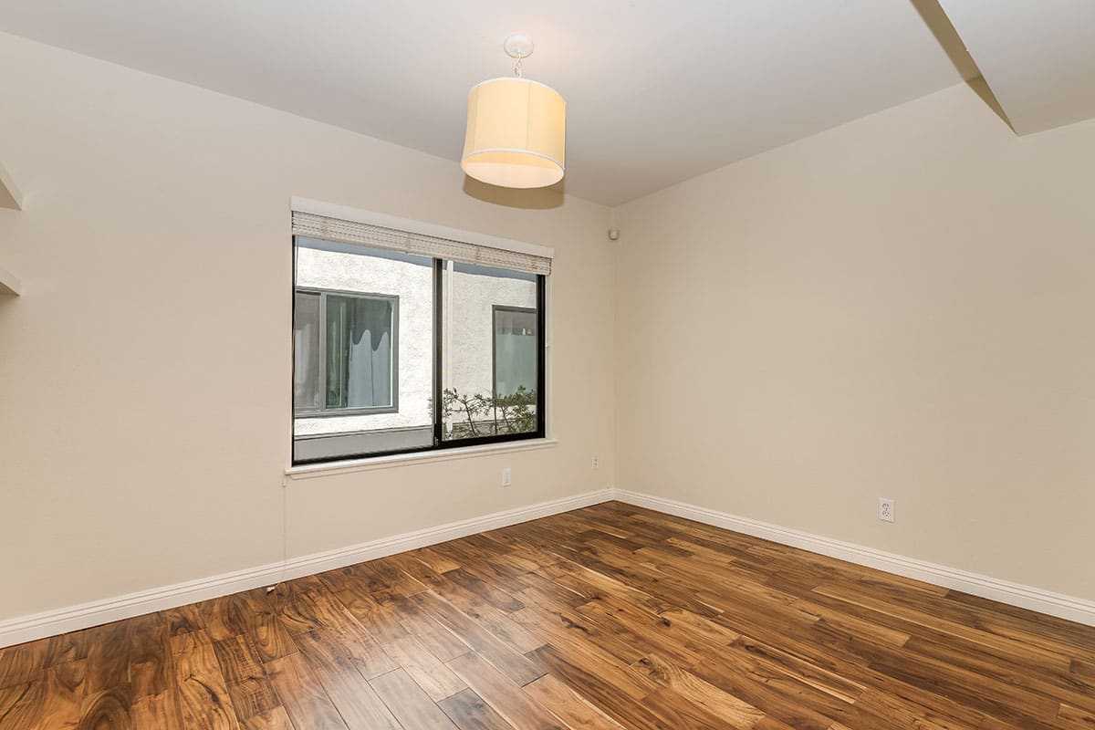 10793 Ashton Ave Unit: 8