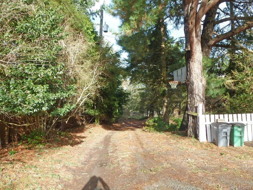 1906 Ferndale Rd
