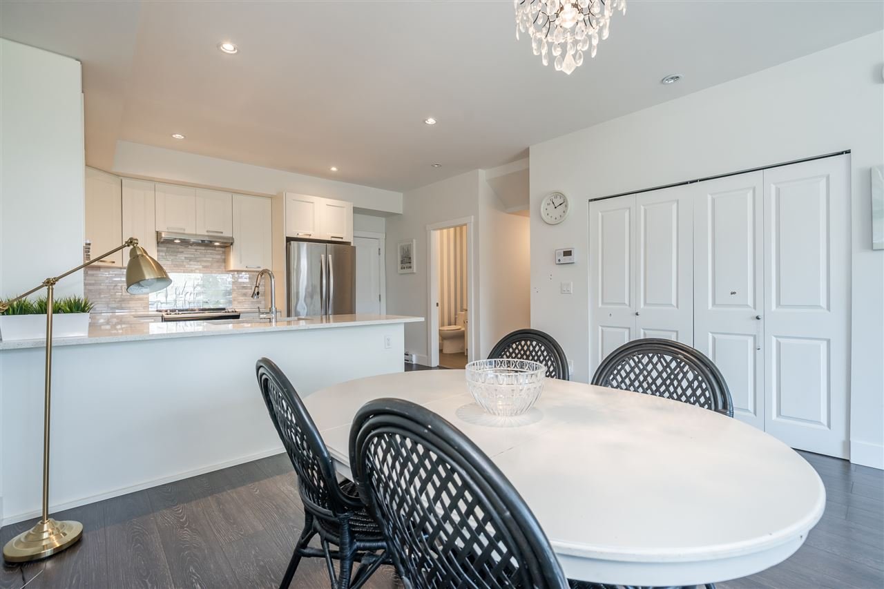 208-9987 E Barnston Dr