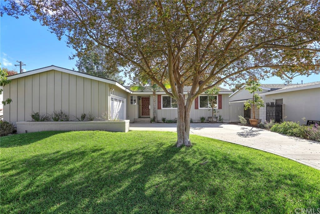 1312 W Jacaranda Place
