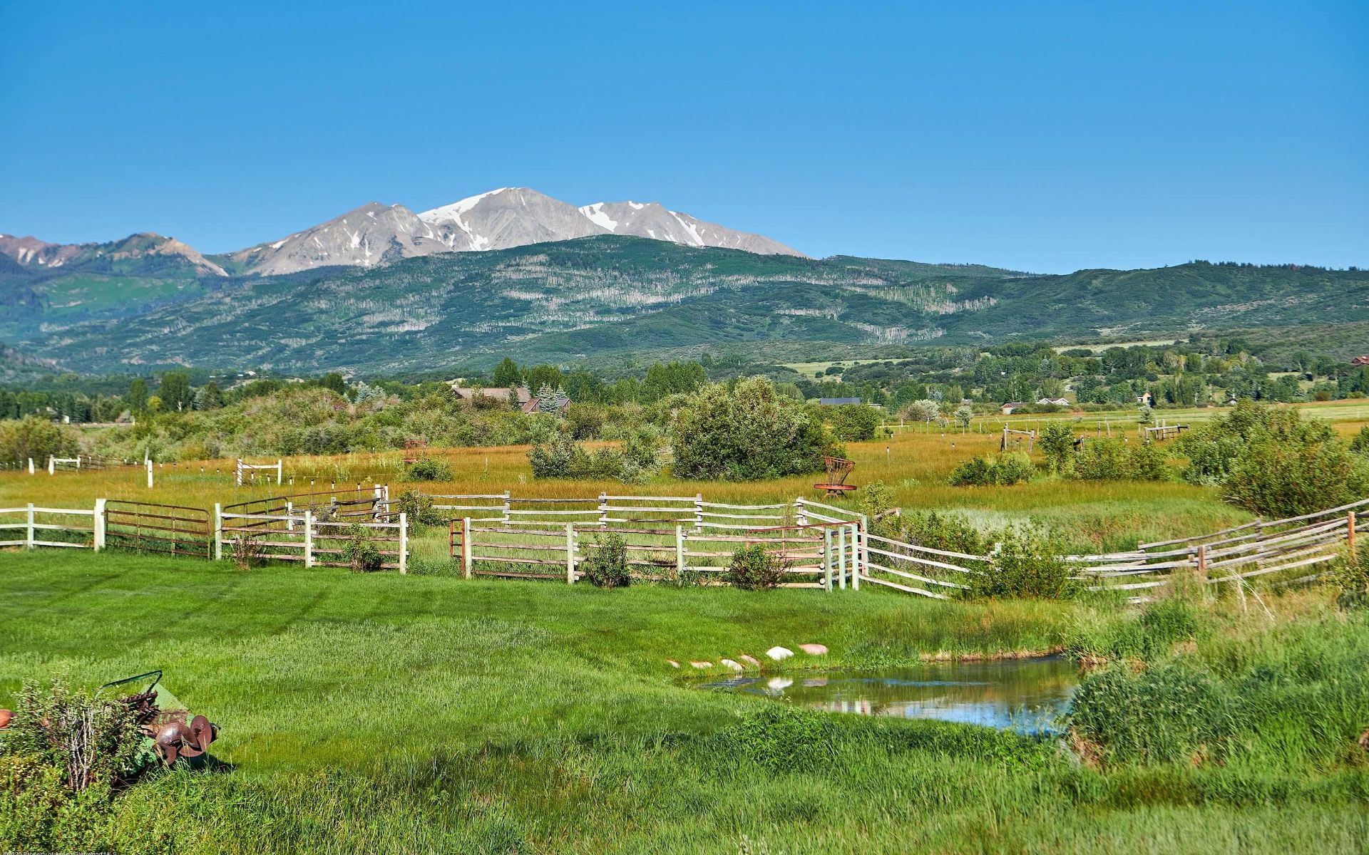 7037-7039 E Sopris Creek Rd