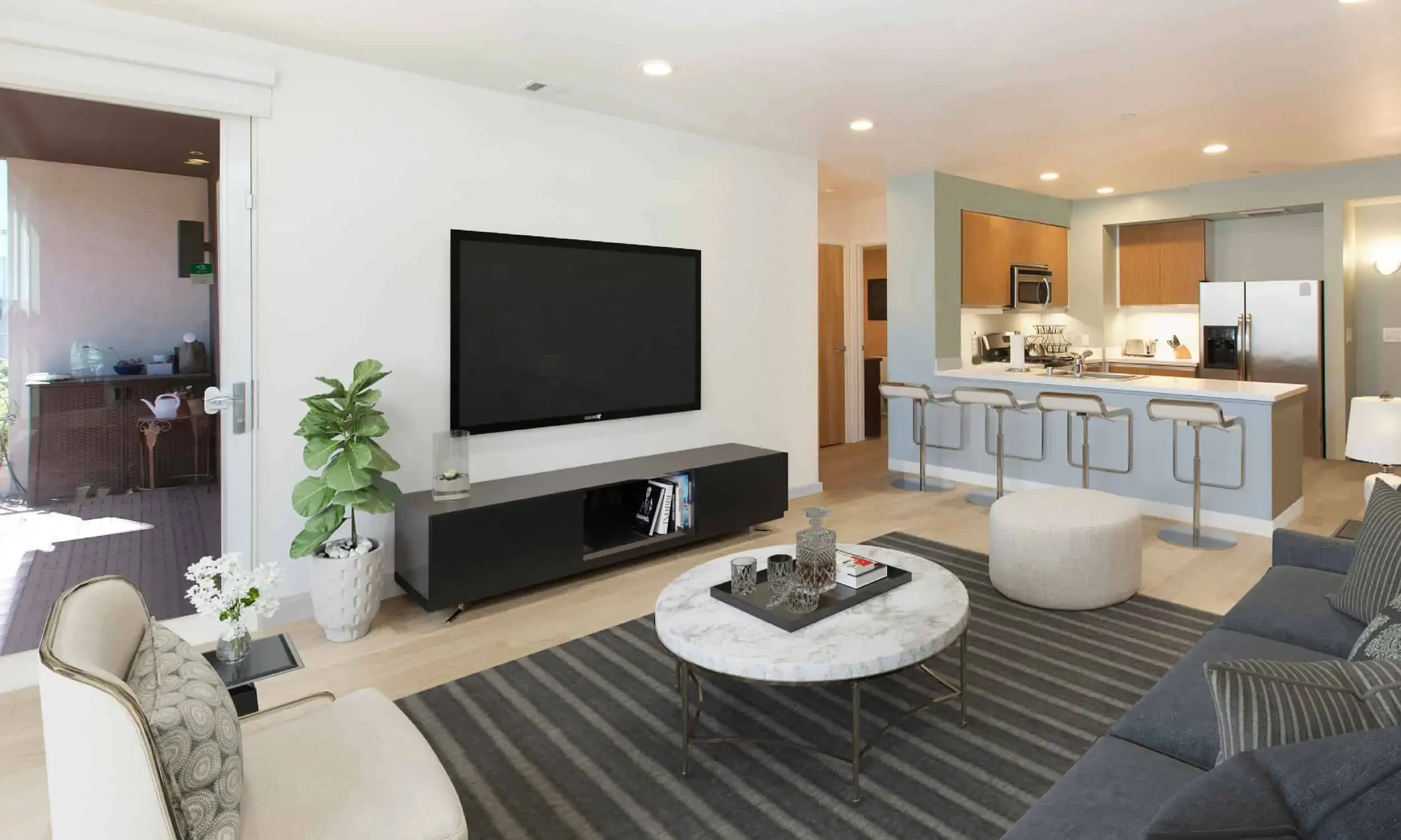 Joy M. Liu - HELM Real Estate