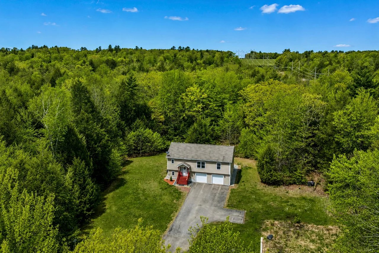 New Listing: 109 Highland Ridge, Hollis Center, ME 04042 – $605,000