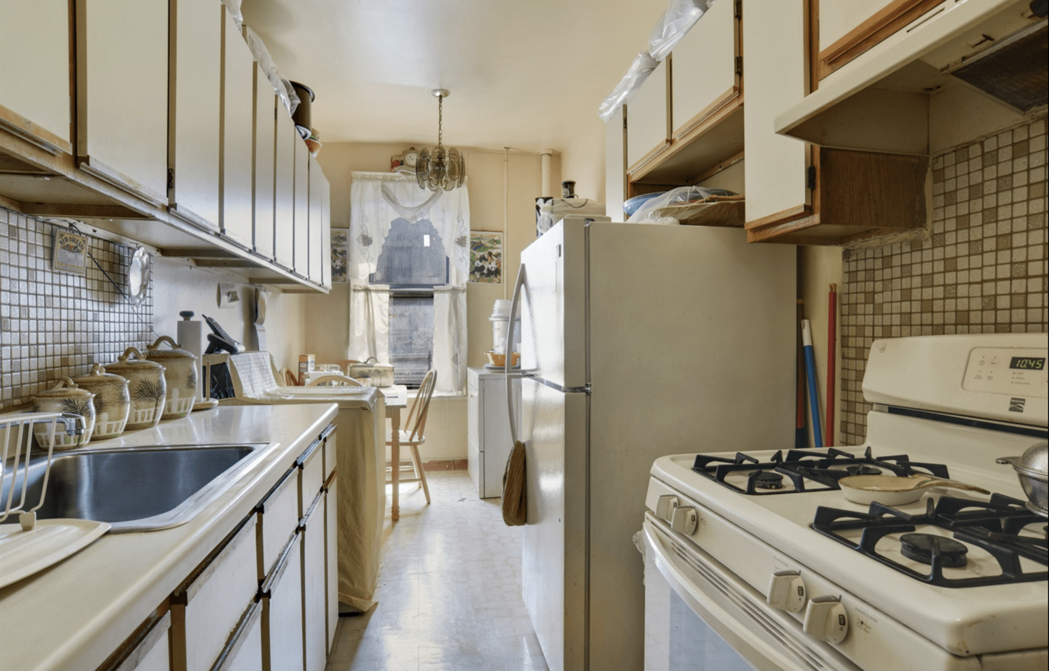 446 Kingston Ave, Apt. D7