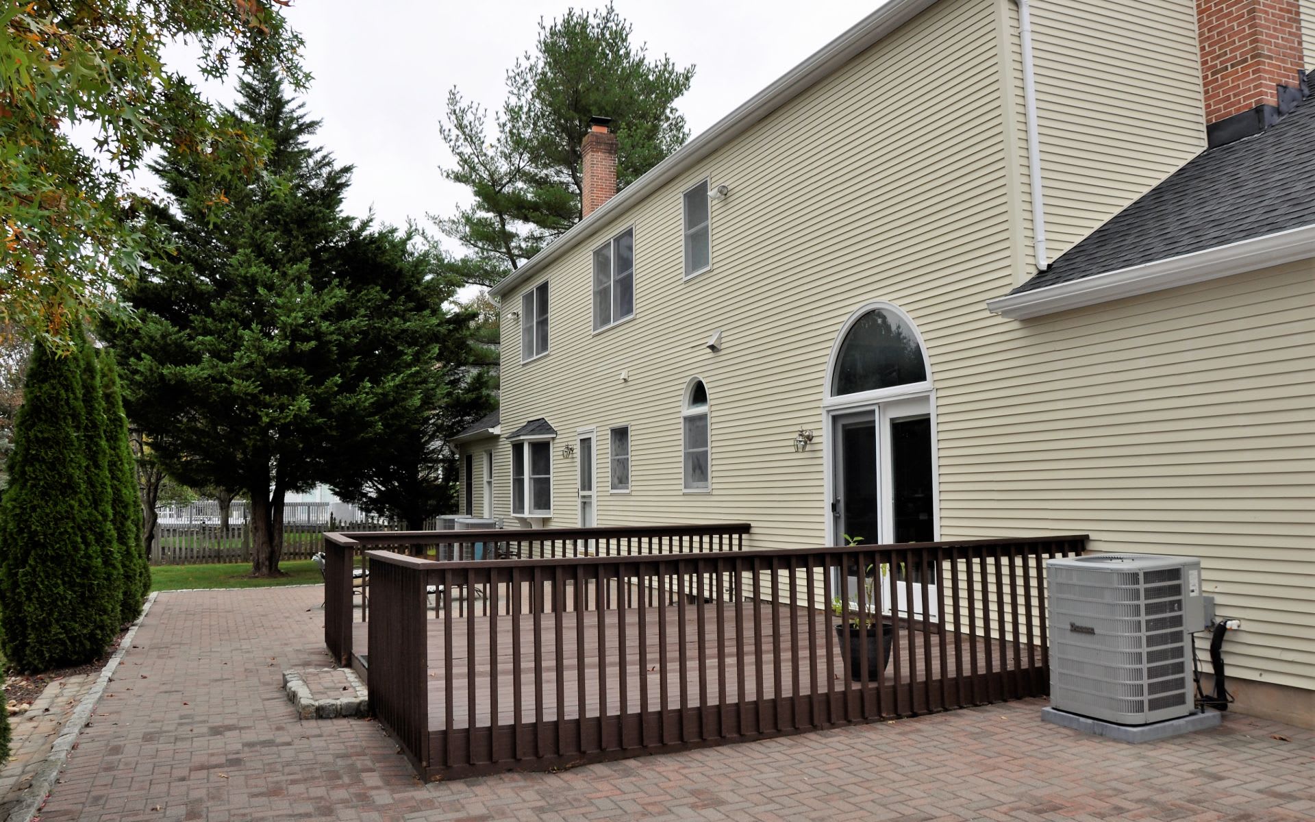 41 MILLBROOK DR