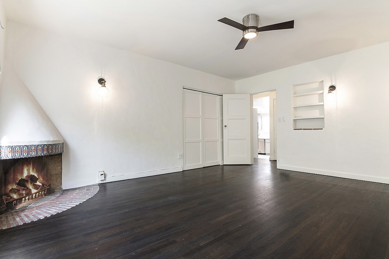 124 S Mansfield Ave