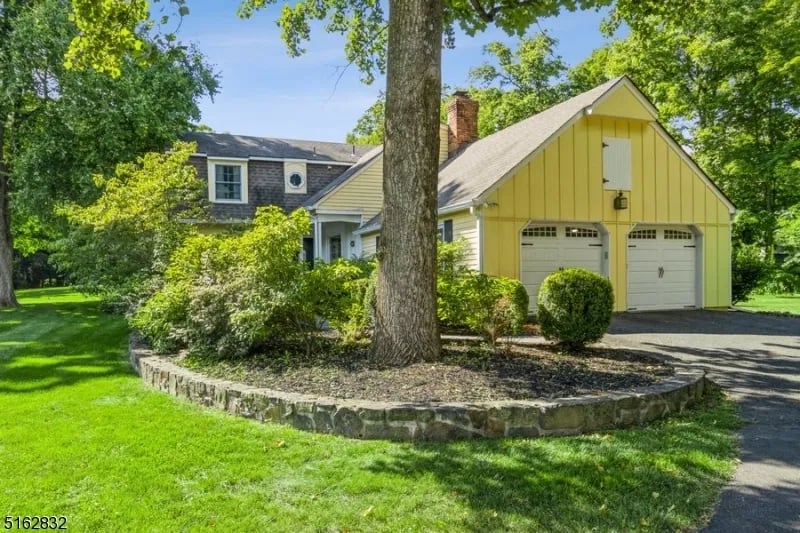 11 Frederick Ct