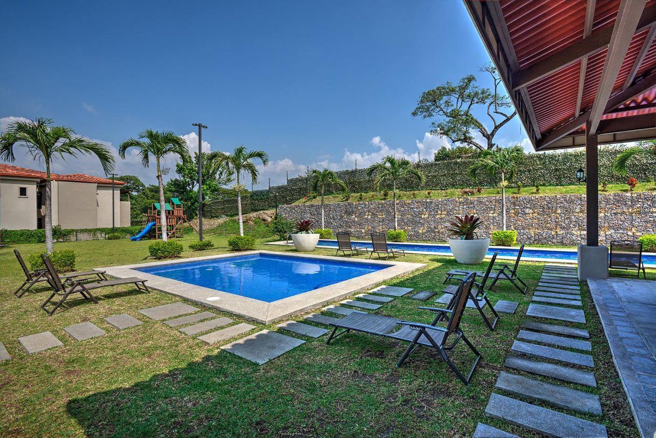 Garden Level Terrace Condo, Ciudad Colon, San Jose