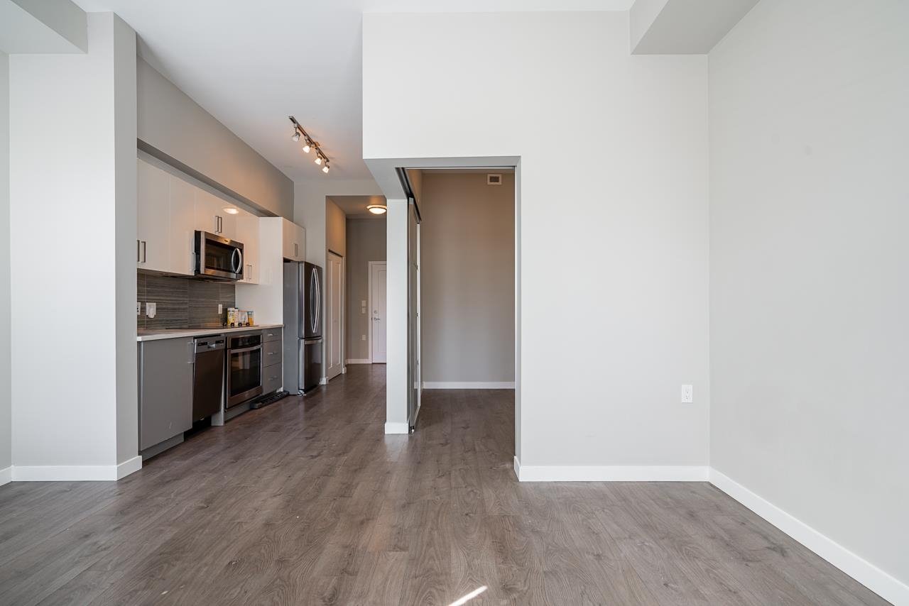 F104-20211 66 Ave