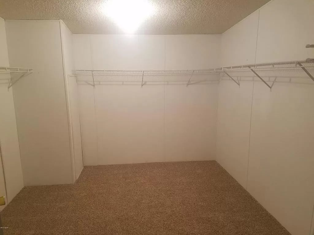 10711 VICKERY