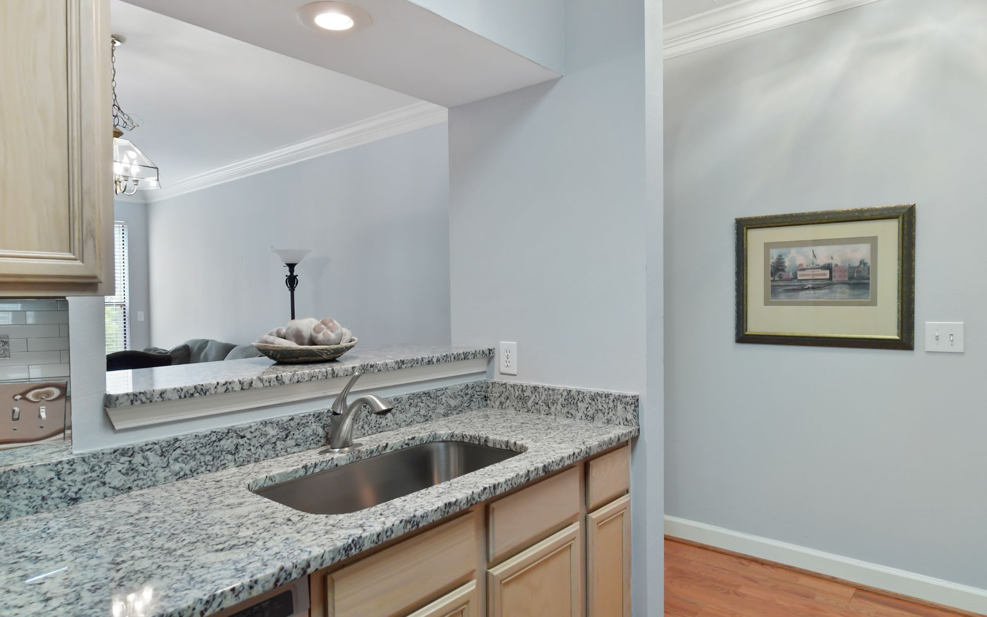 3777 Peachtree Road NE Unit: 924