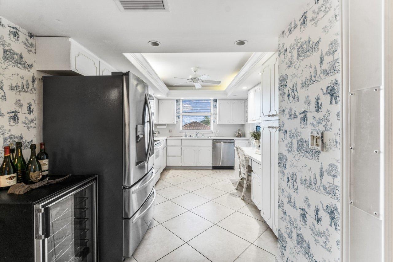 2150 S Ocean Blvd #1F