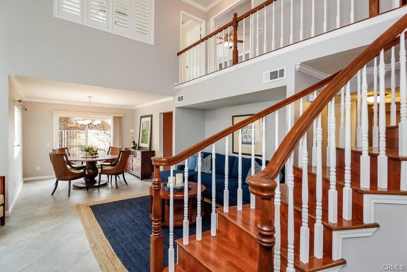 55 La Costa Ct