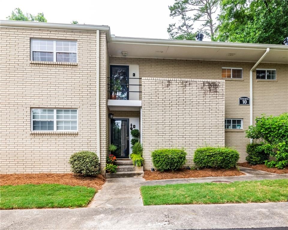 311 Peachtree Hills Ave NE #10C