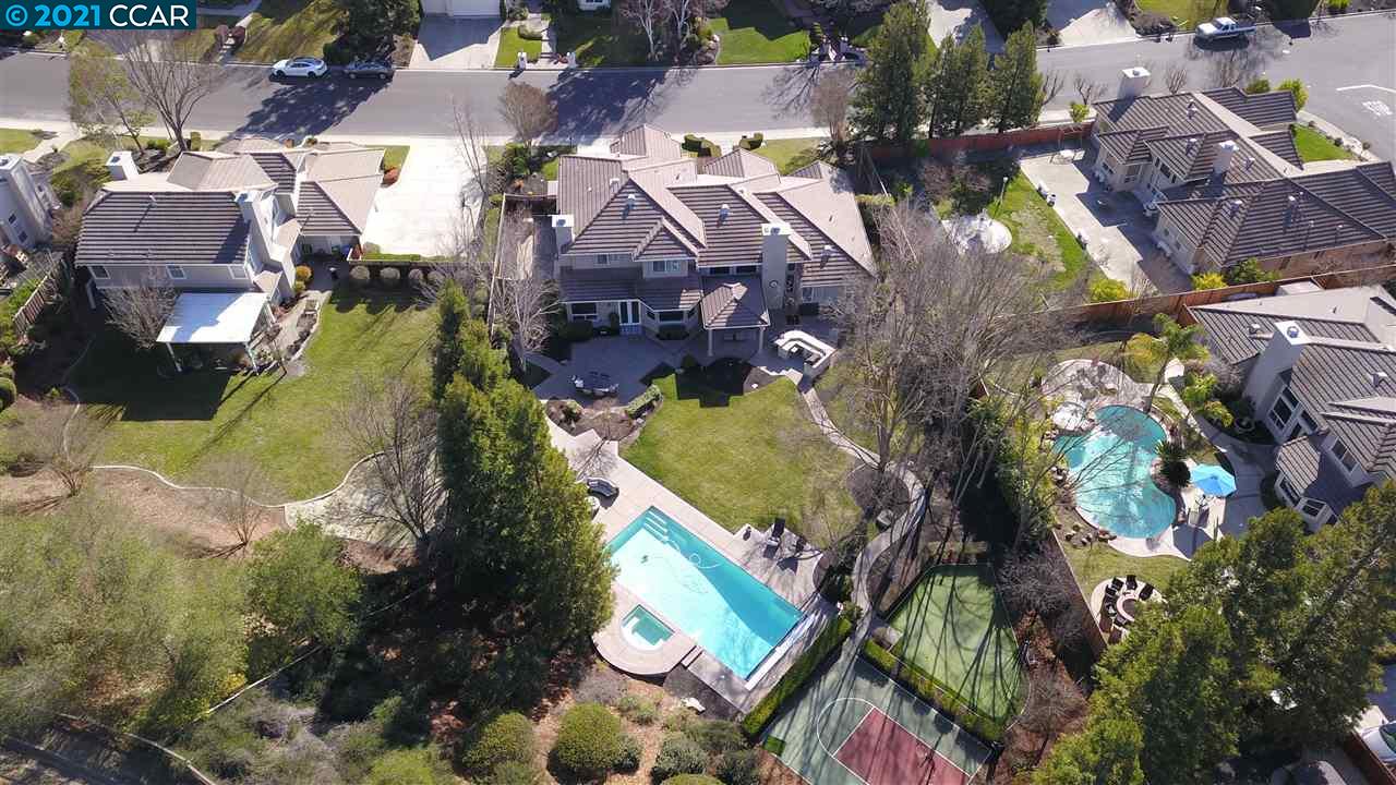 88 Tuscany Way
