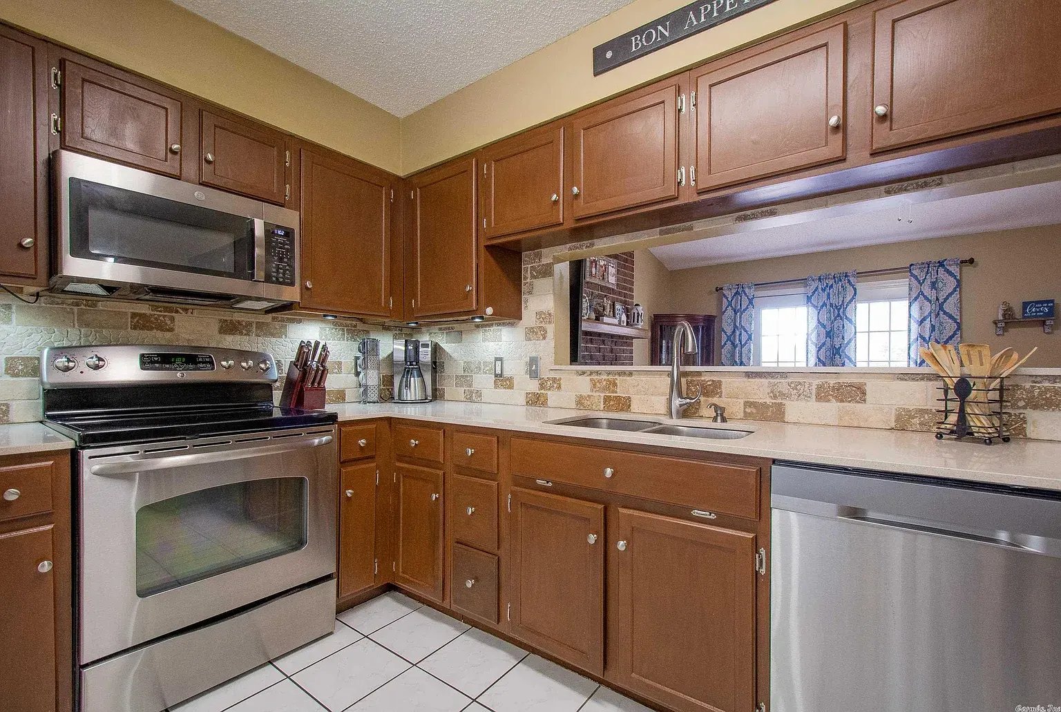 12707 Westglen Dr