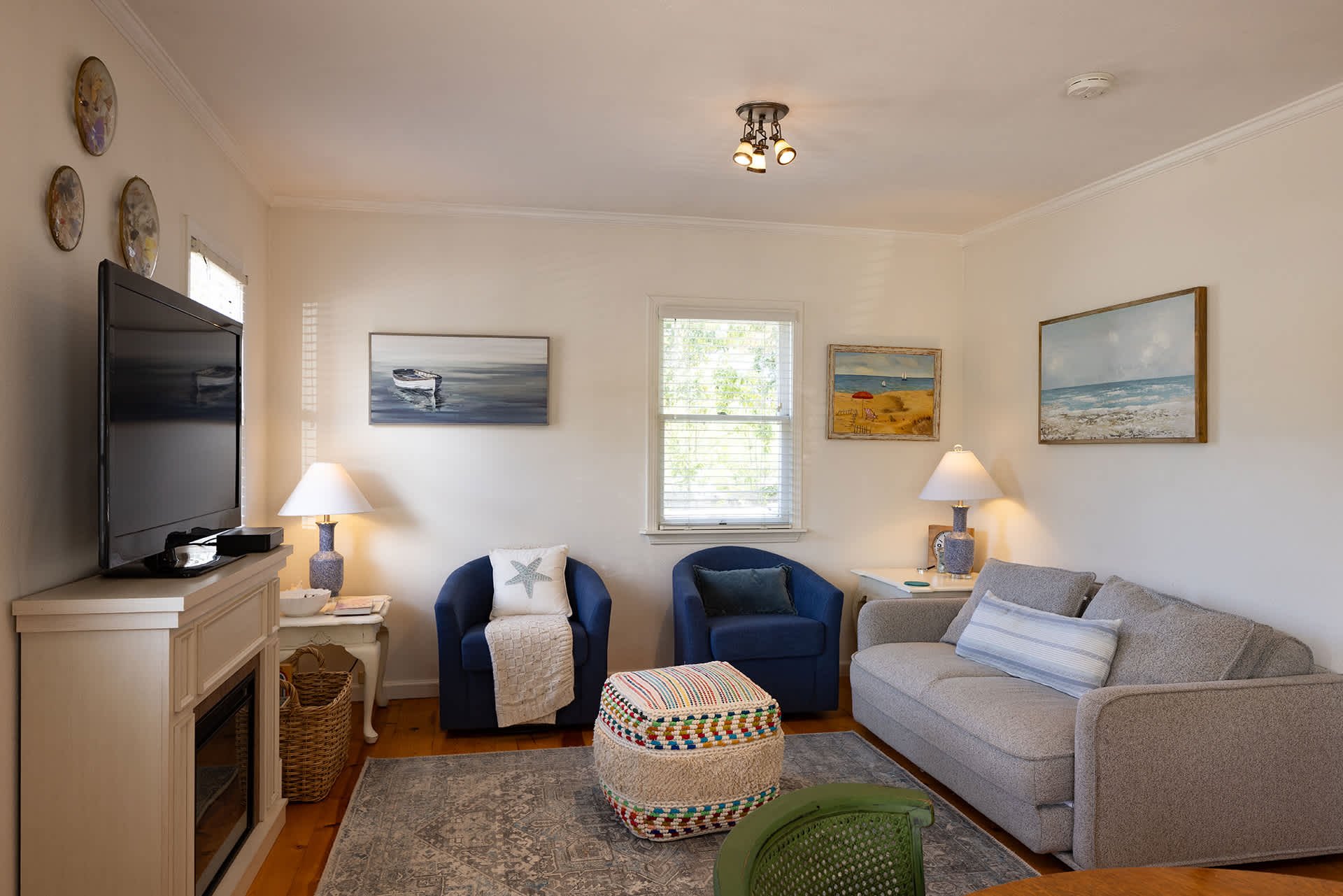 Charming Pacific Grove Cottage - 125 16th Street