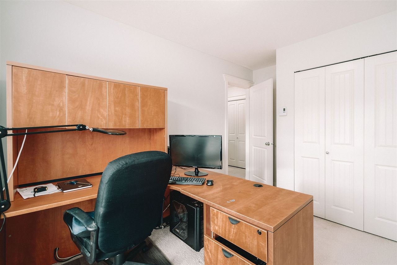 46-15405 31 Ave